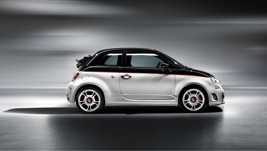  Abarth 500C 2010 года  (фото 41 из 48)